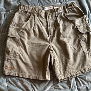 Columbia Green Cargo Shorts Relaxed Fit